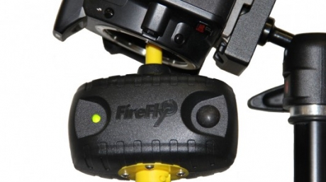 Firefly почиства матрицата на апарата ни с йонизиран въздух