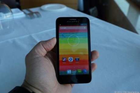 Alcatel представи още два смартфона: One Touch Scribe Easy и One Touch Snap