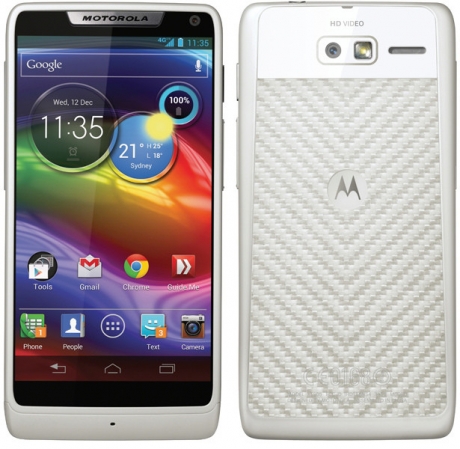 Motorola подготвя смартфона Droid RAZR М HD