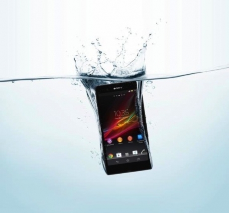 Sony представи официално Xperia Z и Xperia ZL