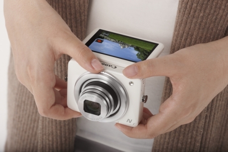 Canon представи фотоапарата PowerShot N