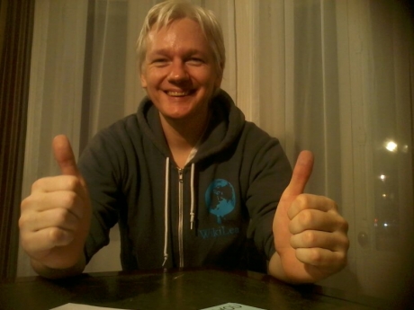 Експеримент показа как пощенските пратки стигат до шефа на WikiLeaks
