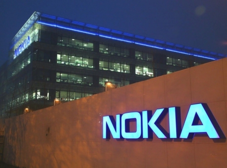 Nokia приключи тримесечието без загуби