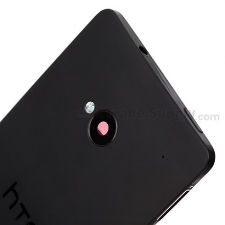 HTC M7 ще получи метален корпус