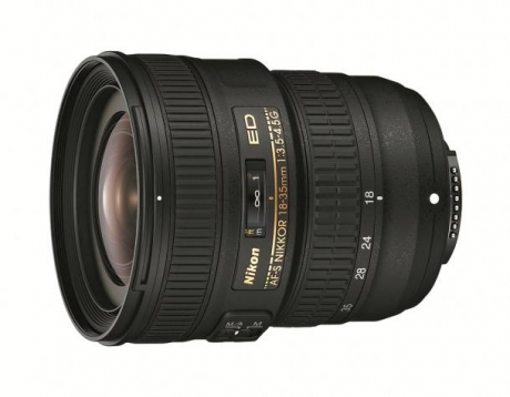 Nikon пуснаха широкоъгълен вариообектив за D600
