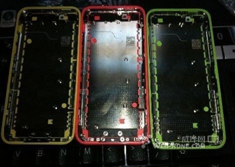 Бюджетният iPhone ще се продава в разноцветни корпуси?