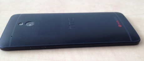Потвърждение на спецификациите на HTC One Mini и нови „живи“ снимки
