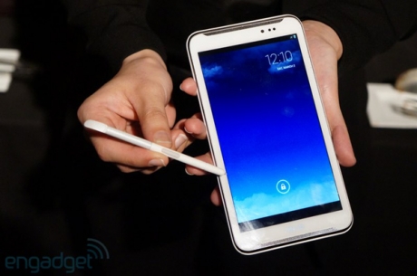 Пред смартфона Samsung Galaxy Note II се появи силен конкурент – Asus FonePad Note