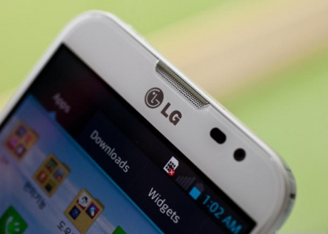 LG подготвя смартфон с постоянно активно гласово управление