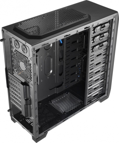 Компютърните кутии Aerocool VS-92 за гейм-компютри се появиха на пазара