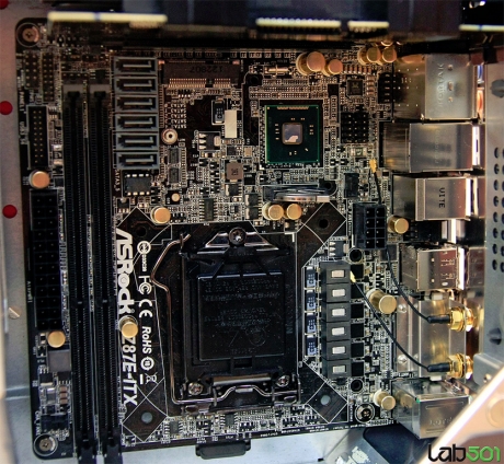 ASRock съвместно с BMW Design представи първия Haswell базиран мини-компютър