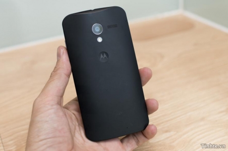 Стилен и мощен смартфон от Motorola на „живи“ снимки