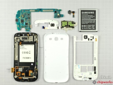 Samsung очаква да продаде 10 млн. Galaxy S4 през първия месец