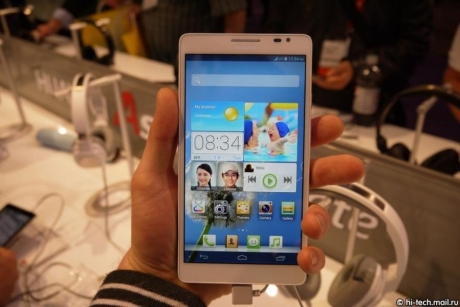 Huawei стартира продажбите на 6,1-инчовия Ascend Mate