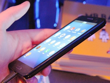 Tizen Hi-end смартфон подготвя Samsung за края на лятото