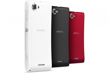 Sony представи смартфоните Xperia SP и Xperia L