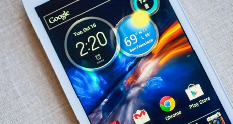 Нови сведения за суперсмартфона на Motorola
