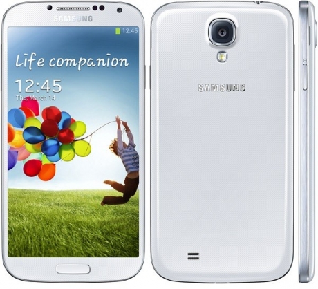 HTC One се продава добре, но Samsung Galaxy S4 – още по-добре