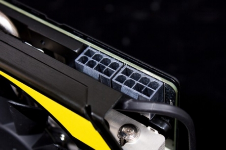 Снимки и характеристики на графичния адаптер MSI GeForce GTX 770 Lightning