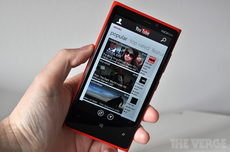 Microsoft и Google подновиха разработването на YouTube приложение за Windows Phone