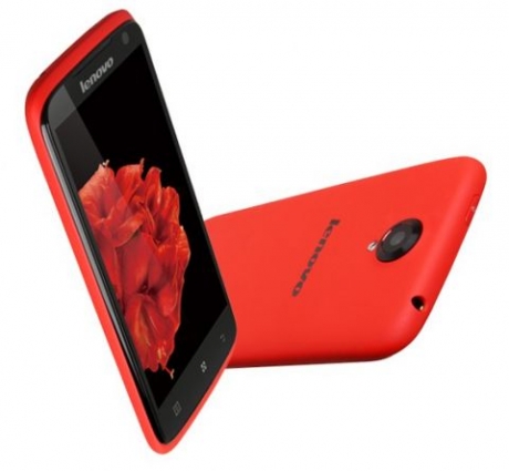 Lenovo представи дамския смартфон S820