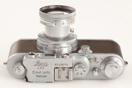 Исторически апарат Leica бе продаден за 0 хиляди