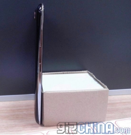 Actwell подготвя 6,5-инчовия таблетфон i6000
