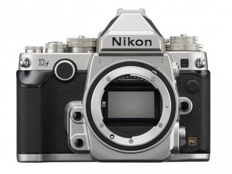 Nikon представи огледалния фотоапарат Df в ретро-стил