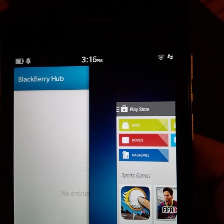 В Blackberry OS 10.2.1 ще могат да се инсталират приложения от Google Play?