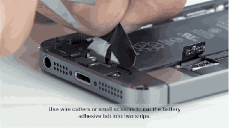 Как Apple ремонтират iPhone 5S?