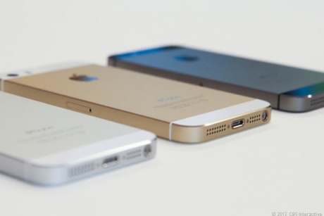 Доставките на iPhone 5S вече почти отговарят на търсенето