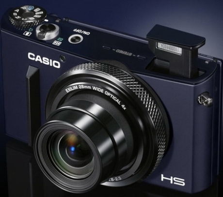 Casio започна продажбите на компактния фотоапарат Exilim EX-10