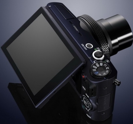 Casio започна продажбите на компактния фотоапарат Exilim EX-10