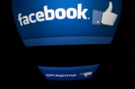 Facebook – в помощ на обирджиите