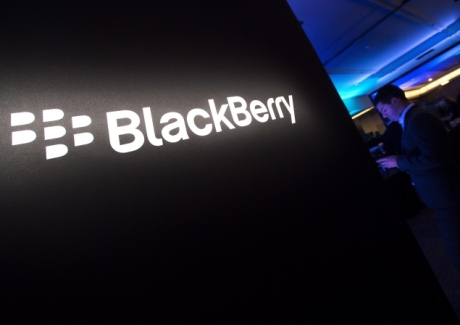 Парите на BlackBerry щели да свършат след шест тримесечия