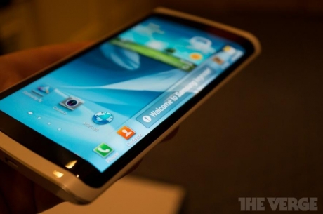 Samsung GALAXY Round – първият смартфон на Samsung с гъвкав дисплей