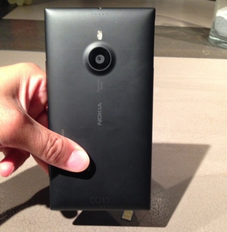 Nokia Lumia 1520: подробни характеристики и цена
