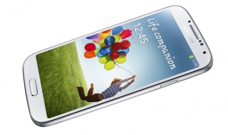 Продажбите на Samsung GALAXY S4 падат, но все още изпреварват конкурентите