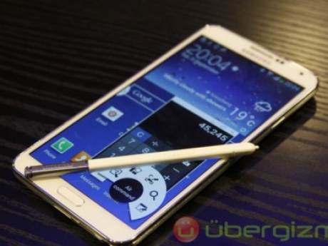 Собствениците на Galaxy Note 3 се оплакват от циклично рестартиране на телефона