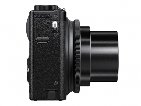 Fujifilm XQ1 – компактен апарат с висококачествена матрица