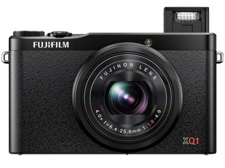 Fujifilm XQ1 – компактен апарат с висококачествена матрица