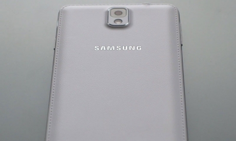 Samsung GALAXY S5 ще бъде пластмасов