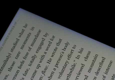 Защо синята светлина в екрана на Kindle Fire HDX не е проблем