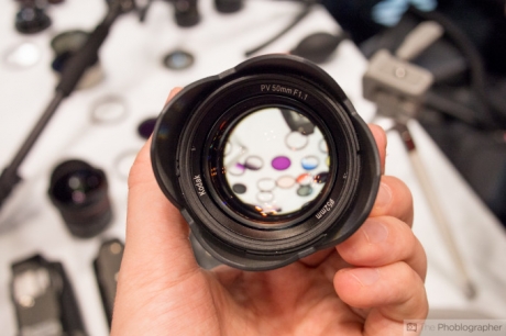 Sakar пускат три обектива на Kodak за Micro 4/3 апарати