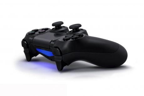 Контролерът DualShock 4 вече е на пазара