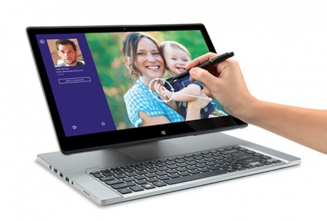 Acer обновиха ноутбука Aspire R7