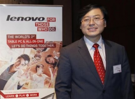 Шефът на Lenovo ще раздаде ,25 млн. от бонусите си на служителите на компанията