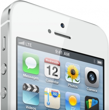 Японски компании работят „с пълна сила” по производството на iPhone 5S и 5C