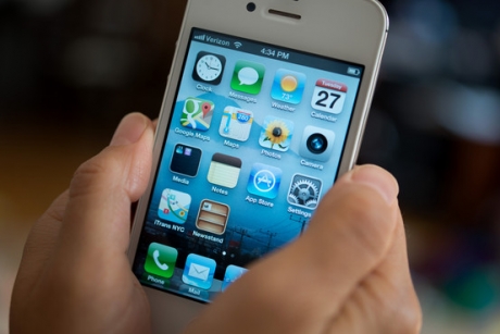 Бъдещите модели iPhone ще имат по-големи екрани?