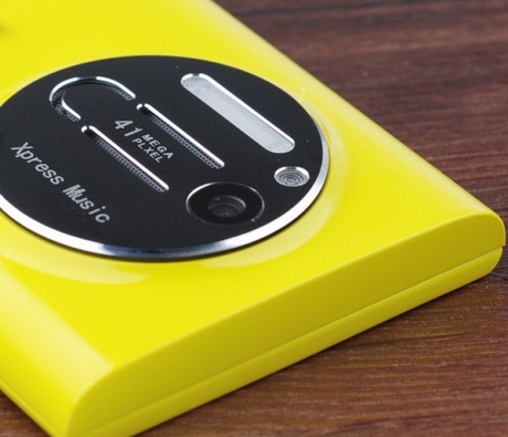 Китайска версия на Lumia 1020 за 
